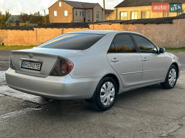 Серый Тойота Камри, объемом двигателя 2.36 л и пробегом 300 тыс. км за 5200 $, фото 10 на Automoto.ua