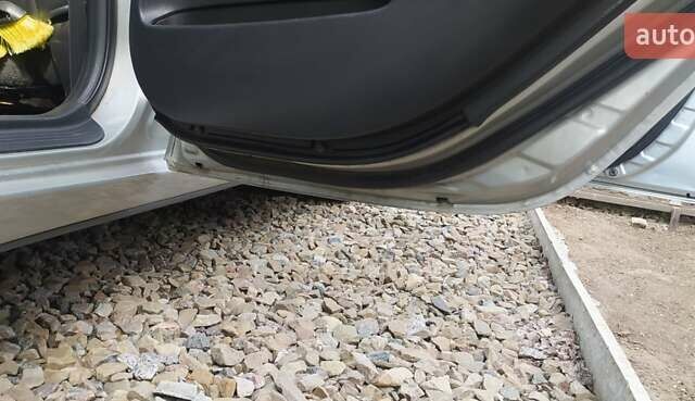 Тойота Камри 2003 в Харькове на Automoto.ua Серый Тойота Камри, объемом двигателя 3 л и пробегом 254 тыс. км за 7000 $, фото 12 на Automoto.ua