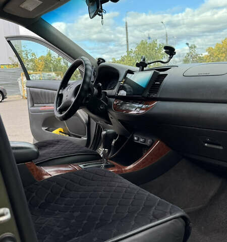 Серый Тойота Камри, объемом двигателя 3 л и пробегом 417 тыс. км за 8000 $, фото 22 на Automoto.ua