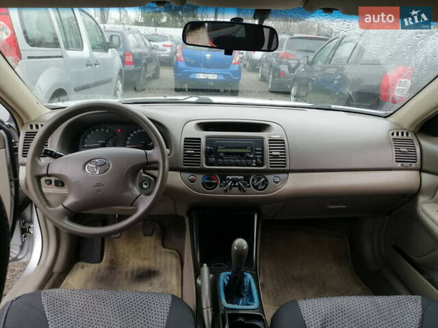 Серый Тойота Камри, объемом двигателя 2.4 л и пробегом 280 тыс. км за 4850 $, фото 18 на Automoto.ua