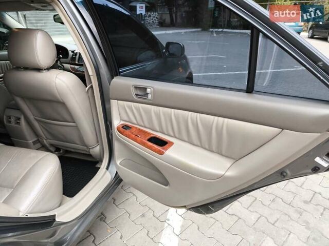 Сірий Тойота Камрі, об'ємом двигуна 3 л та пробігом 284 тис. км за 5700 $, фото 15 на Automoto.ua