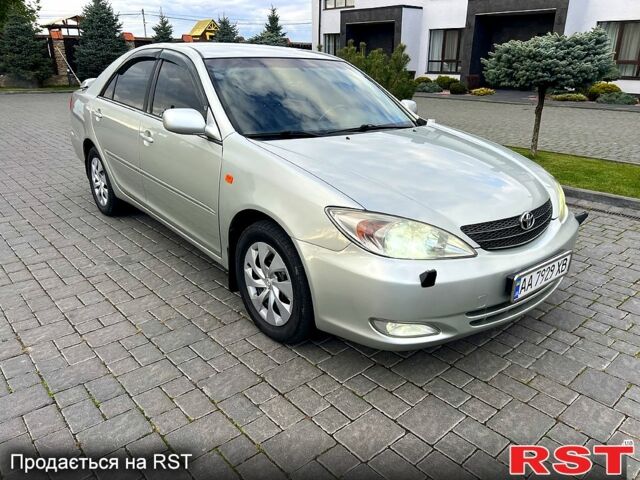 Серый Тойота Камри, объемом двигателя 3 л и пробегом 221 тыс. км за 6500 $, фото 2 на Automoto.ua