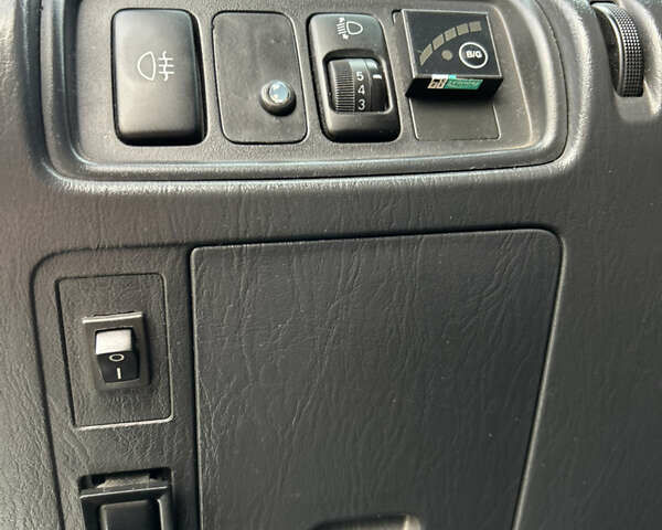 Серый Тойота Камри, объемом двигателя 3 л и пробегом 255 тыс. км за 6800 $, фото 22 на Automoto.ua