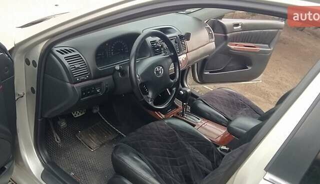 Тойота Камри 2003 в Харькове на Automoto.ua Серый Тойота Камри, объемом двигателя 3 л и пробегом 254 тыс. км за 7000 $, фото 8 на Automoto.ua