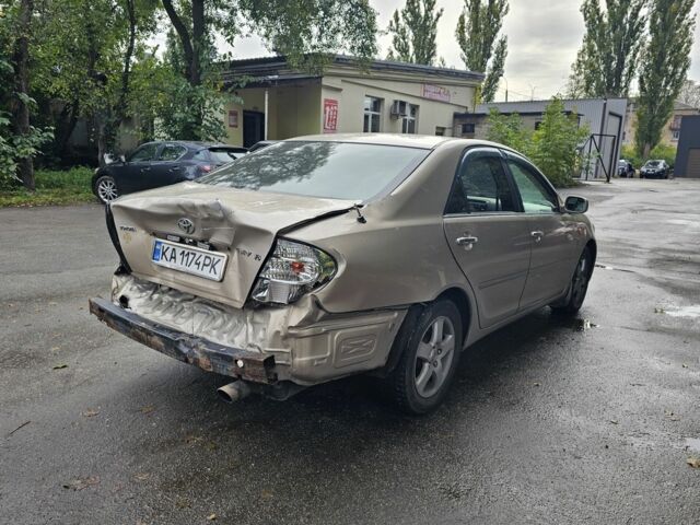 Серый Тойота Камри, объемом двигателя 3 л и пробегом 200 тыс. км за 3700 $, фото 4 на Automoto.ua