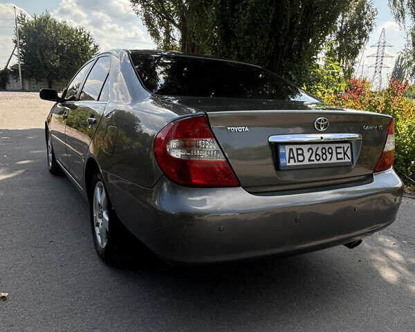 Серый Тойота Камри, объемом двигателя 3 л и пробегом 390 тыс. км за 6200 $, фото 5 на Automoto.ua