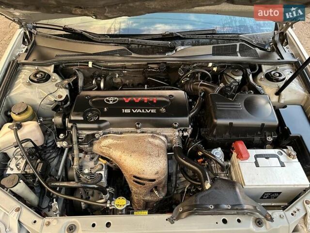 Серый Тойота Камри, объемом двигателя 2.36 л и пробегом 300 тыс. км за 5200 $, фото 17 на Automoto.ua