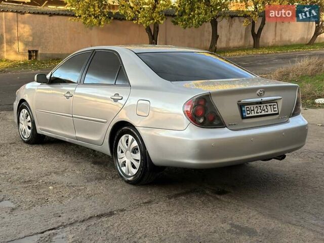 Серый Тойота Камри, объемом двигателя 2.36 л и пробегом 300 тыс. км за 5200 $, фото 13 на Automoto.ua