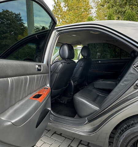 Серый Тойота Камри, объемом двигателя 3 л и пробегом 417 тыс. км за 8000 $, фото 15 на Automoto.ua