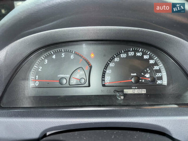 Серый Тойота Камри, объемом двигателя 2.4 л и пробегом 101 тыс. км за 7500 $, фото 13 на Automoto.ua