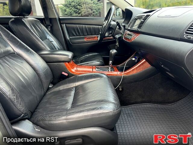 Серый Тойота Камри, объемом двигателя 3 л и пробегом 221 тыс. км за 6500 $, фото 11 на Automoto.ua