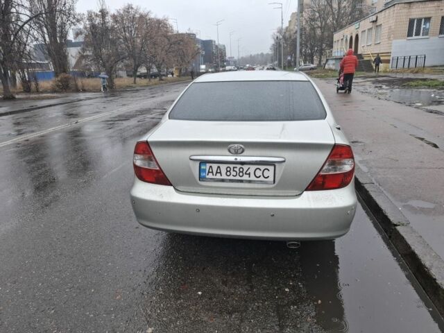 Серый Тойота Камри, объемом двигателя 2 л и пробегом 400 тыс. км за 4200 $, фото 3 на Automoto.ua