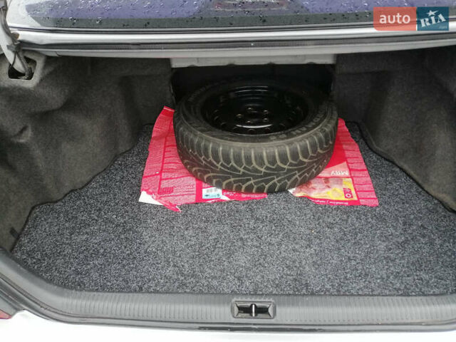 Серый Тойота Камри, объемом двигателя 2.4 л и пробегом 280 тыс. км за 4850 $, фото 28 на Automoto.ua