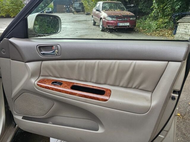 Серый Тойота Камри, объемом двигателя 3 л и пробегом 200 тыс. км за 3700 $, фото 11 на Automoto.ua