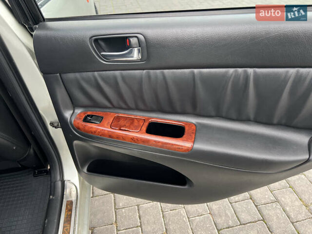 Сірий Тойота Камрі, об'ємом двигуна 3 л та пробігом 221 тис. км за 6300 $, фото 20 на Automoto.ua