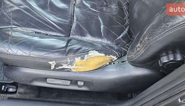 Серый Тойота Камри, объемом двигателя 3 л и пробегом 210 тыс. км за 4800 $, фото 2 на Automoto.ua