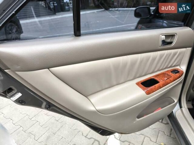 Сірий Тойота Камрі, об'ємом двигуна 3 л та пробігом 284 тис. км за 5700 $, фото 12 на Automoto.ua