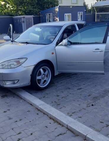 Серый Тойота Камри, объемом двигателя 3 л и пробегом 398 тыс. км за 4900 $, фото 21 на Automoto.ua