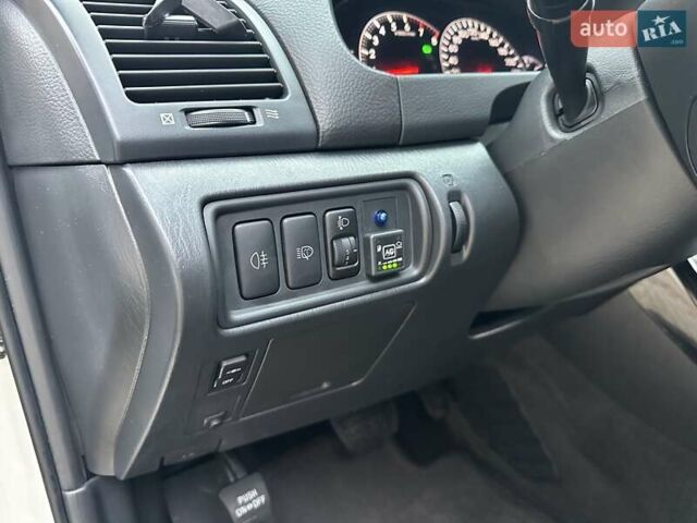 Серый Тойота Камри, объемом двигателя 2.36 л и пробегом 257 тыс. км за 8300 $, фото 51 на Automoto.ua