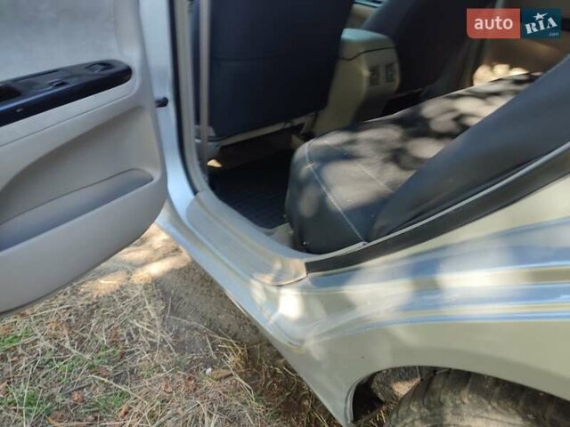 Серый Тойота Камри, объемом двигателя 2.36 л и пробегом 308 тыс. км за 4500 $, фото 9 на Automoto.ua