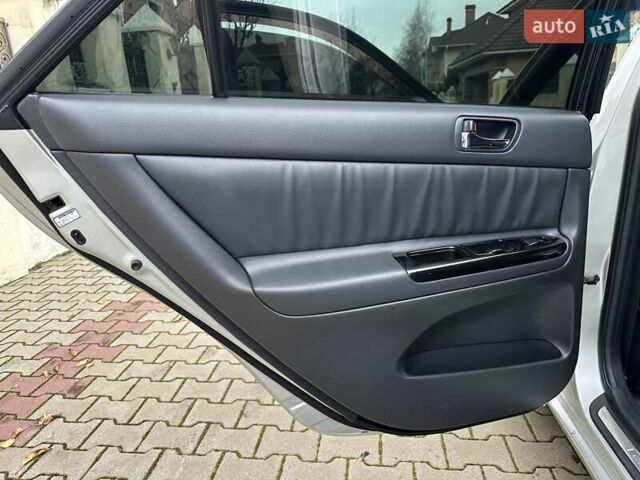 Серый Тойота Камри, объемом двигателя 2.36 л и пробегом 257 тыс. км за 8300 $, фото 52 на Automoto.ua