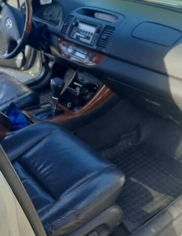 Серый Тойота Камри, объемом двигателя 3 л и пробегом 398 тыс. км за 4900 $, фото 27 на Automoto.ua