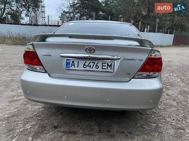 Сірий Тойота Камрі, об'ємом двигуна 3 л та пробігом 223 тис. км за 4400 $, фото 2 на Automoto.ua