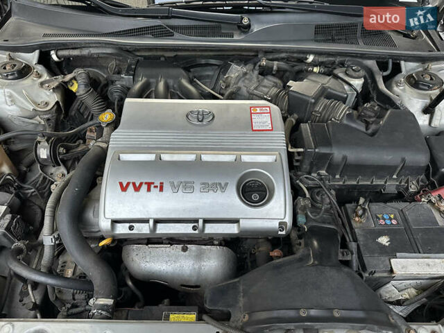 Серый Тойота Камри, объемом двигателя 3 л и пробегом 388 тыс. км за 4800 $, фото 26 на Automoto.ua