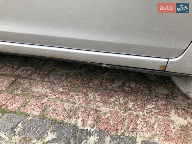 Серый Тойота Камри, объемом двигателя 2.4 л и пробегом 201 тыс. км за 5900 $, фото 16 на Automoto.ua