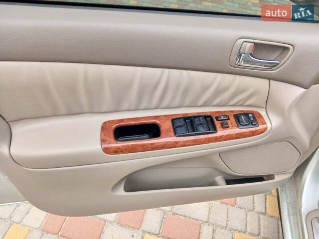 Тойота Камри 2004 в Белгород-Днестровском на Automoto.ua Серый Тойота Камри, объемом двигателя 2.36 л и пробегом 303 тыс. км за 5500 $, фото 30 на Automoto.ua