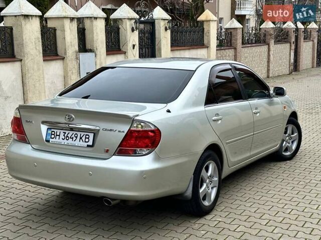 Серый Тойота Камри, объемом двигателя 2.36 л и пробегом 257 тыс. км за 8300 $, фото 12 на Automoto.ua