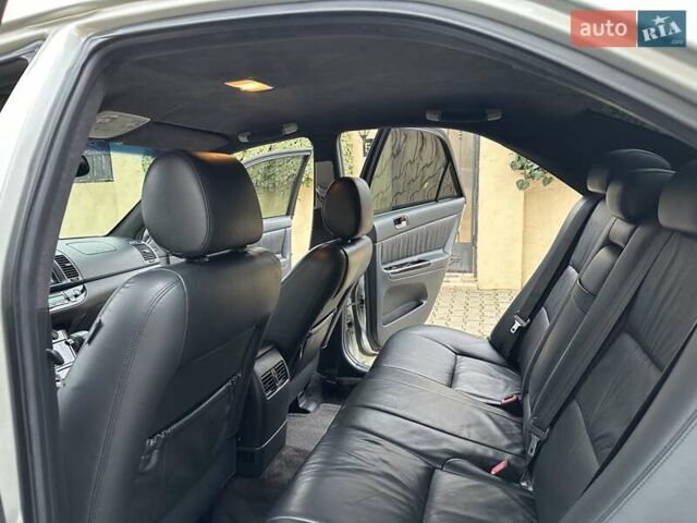 Серый Тойота Камри, объемом двигателя 2.36 л и пробегом 257 тыс. км за 8300 $, фото 54 на Automoto.ua