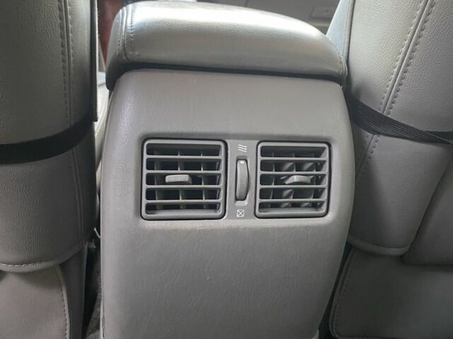 Серый Тойота Камри, объемом двигателя 3 л и пробегом 223 тыс. км за 4400 $, фото 16 на Automoto.ua