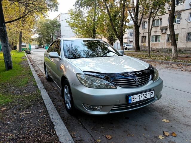 Сірий Тойота Камрі, об'ємом двигуна 3 л та пробігом 210 тис. км за 7200 $, фото 3 на Automoto.ua