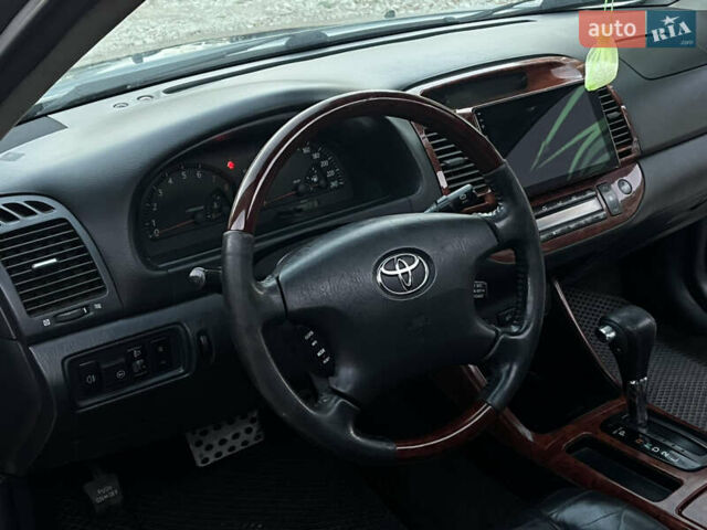 Тойота Камри 2004 в Харькове на Automoto.ua Серый Тойота Камри, объемом двигателя 3 л и пробегом 266 тыс. км за 4800 $, фото 9 на Automoto.ua