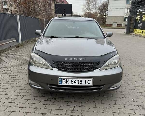 Сірий Тойота Камрі, об'ємом двигуна 3 л та пробігом 361 тис. км за 5500 $, фото 7 на Automoto.ua