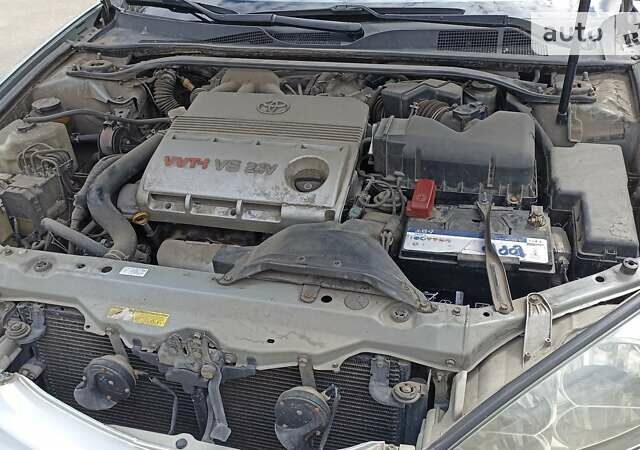 Серый Тойота Камри, объемом двигателя 0 л и пробегом 264 тыс. км за 6400 $, фото 19 на Automoto.ua