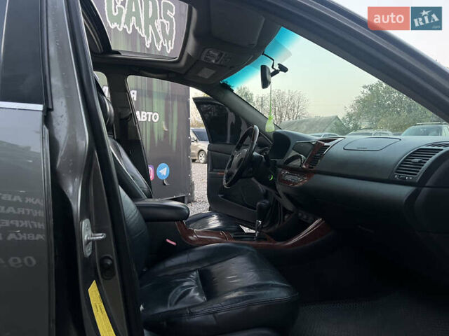 Тойота Камри 2004 в Харькове на Automoto.ua Серый Тойота Камри, объемом двигателя 3 л и пробегом 266 тыс. км за 4800 $, фото 18 на Automoto.ua