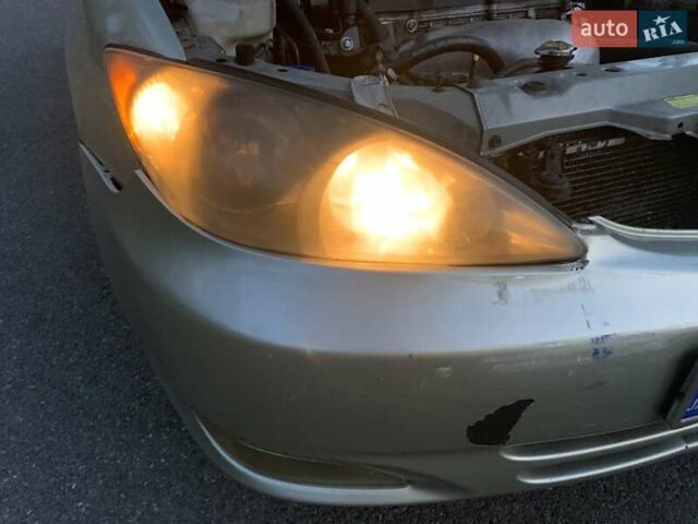 Тойота Камри 2004 в Киеве на Automoto.ua Серый Тойота Камри, объемом двигателя 2.36 л и пробегом 248 тыс. км за 4555 $, фото 5 на Automoto.ua