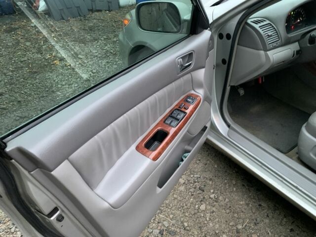 Сірий Тойота Камрі, об'ємом двигуна 3 л та пробігом 320 тис. км за 4500 $, фото 9 на Automoto.ua