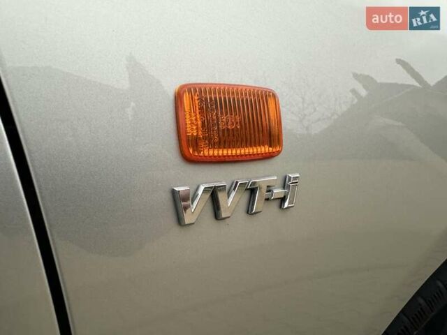 Серый Тойота Камри, объемом двигателя 2.36 л и пробегом 257 тыс. км за 8300 $, фото 42 на Automoto.ua