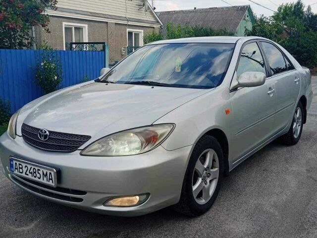 Серый Тойота Камри, объемом двигателя 3 л и пробегом 338 тыс. км за 5350 $, фото 1 на Automoto.ua