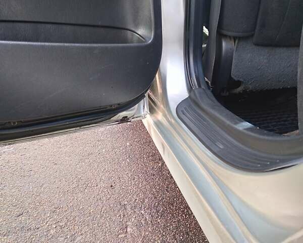 Сірий Тойота Камрі, об'ємом двигуна 2.36 л та пробігом 411 тис. км за 6000 $, фото 9 на Automoto.ua