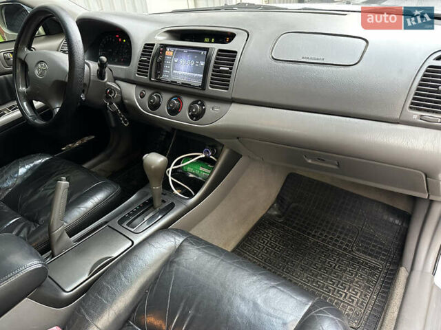 Серый Тойота Камри, объемом двигателя 3 л и пробегом 388 тыс. км за 4800 $, фото 14 на Automoto.ua