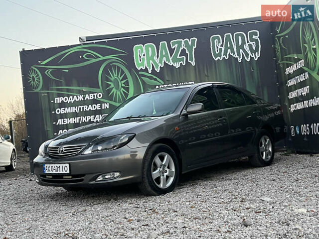 Тойота Камри 2004 в Харькове на Automoto.ua Серый Тойота Камри, объемом двигателя 3 л и пробегом 266 тыс. км за 4800 $, фото 2 на Automoto.ua