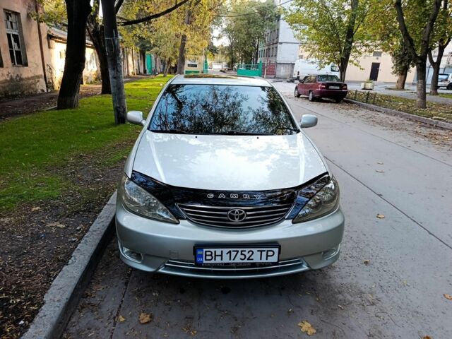 Сірий Тойота Камрі, об'ємом двигуна 3 л та пробігом 210 тис. км за 7200 $, фото 2 на Automoto.ua