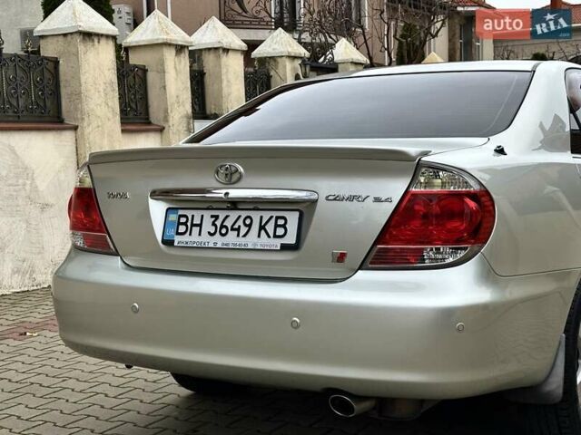 Серый Тойота Камри, объемом двигателя 2.36 л и пробегом 257 тыс. км за 8300 $, фото 13 на Automoto.ua