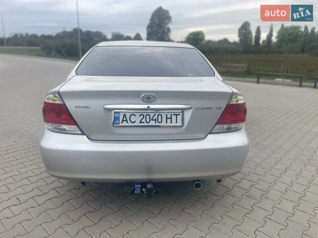 Серый Тойота Камри, объемом двигателя 2.4 л и пробегом 469 тыс. км за 6200 $, фото 7 на Automoto.ua