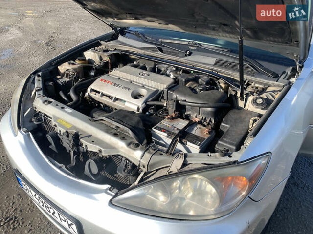 Сірий Тойота Камрі, об'ємом двигуна 3 л та пробігом 340 тис. км за 4200 $, фото 15 на Automoto.ua