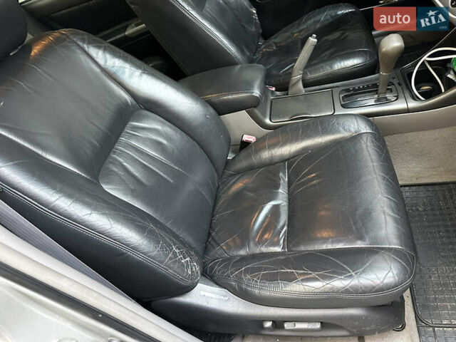 Серый Тойота Камри, объемом двигателя 3 л и пробегом 388 тыс. км за 4800 $, фото 16 на Automoto.ua